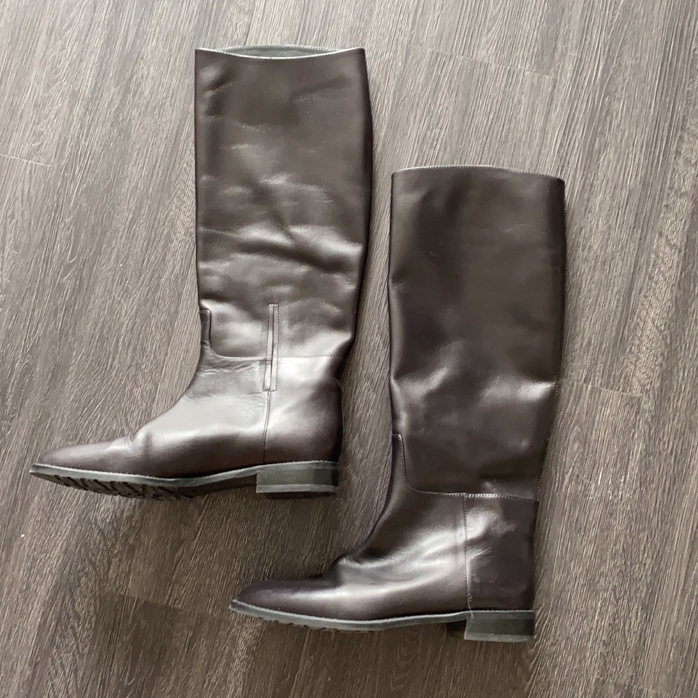 Stuart Weitzman Black Leather Boots, Size 7.5M.